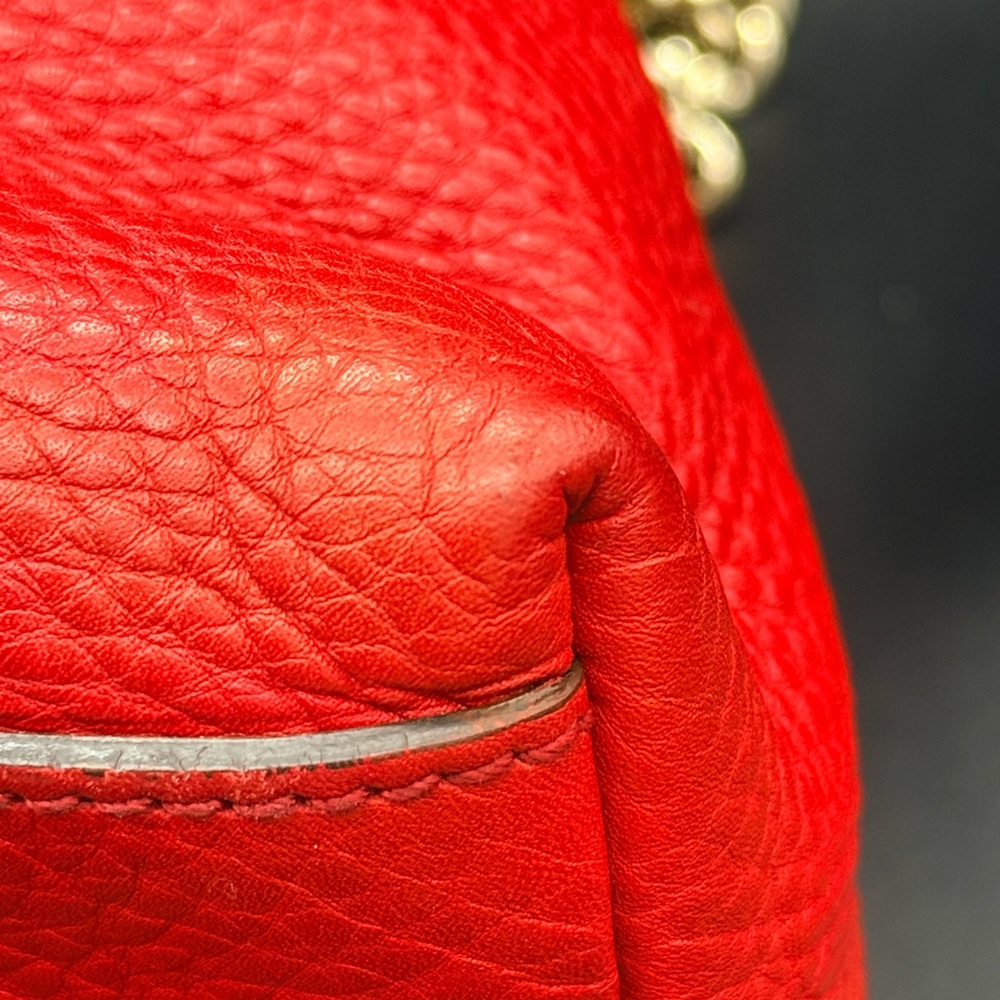 AUTHENTIC Gucci Soho Medium Chain Shoulder Bag - Red Pebbled Leather - Picture 6 of 16